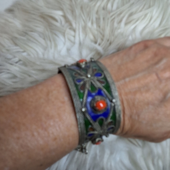 Vintage Asian Influence Enamel  Bracelet with Blue and Green Accents - Picture 6 of 8